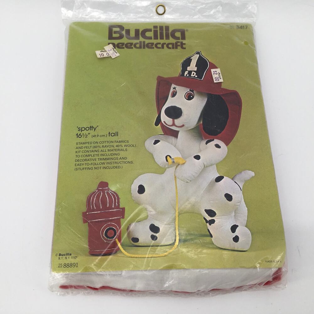 Vintage Bucilla Needlecraft Kit Spotty Fireman Dalmatian Dog 3417 Stamped Felt